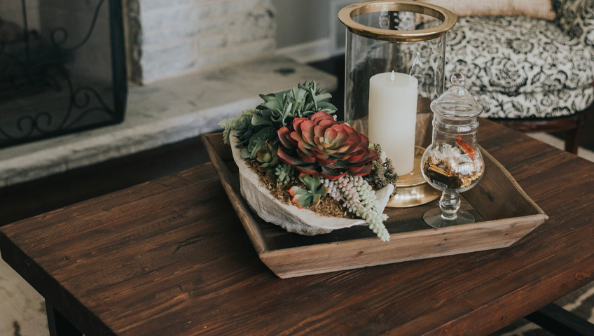 Are farmhouse tables still in style
